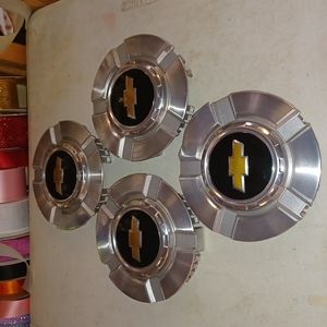 2013 Chevy Tahoe z71 wheel covers